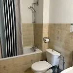 Aux Globe-trotters Hotel Murat (Cantal)