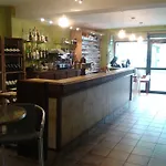 Aux Globe-trotters Hotel Murat (Cantal)