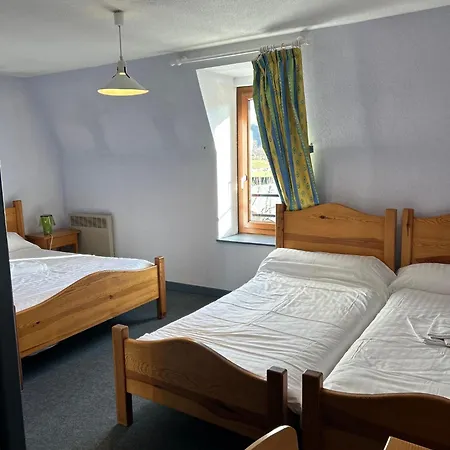 Aux Globe-trotters Hotell