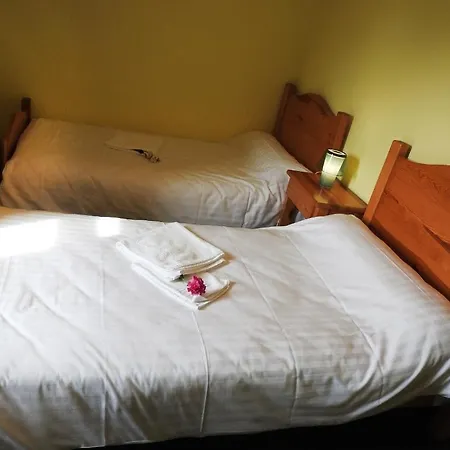 Hotell Aux Globe-trotters 2*