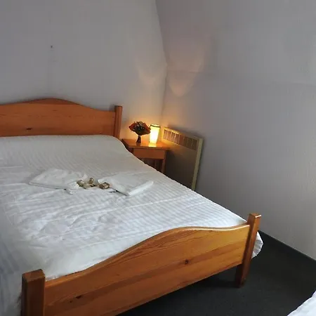 Aux Globe-trotters Hotell