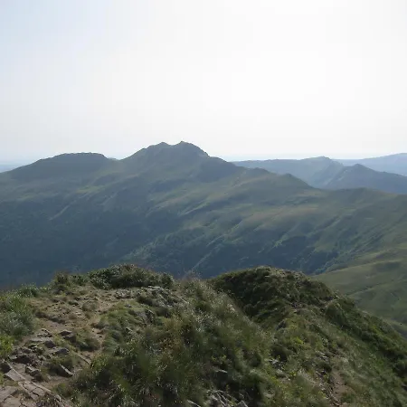 Aux Globe-trotters Hotell 2*