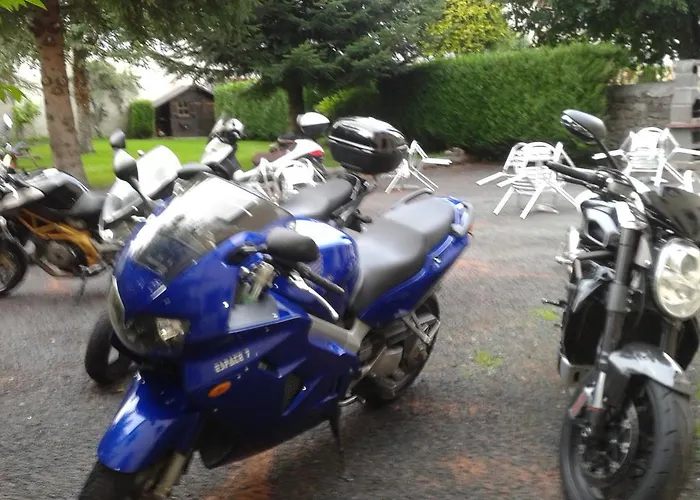 Aux Globe-trotters Отель