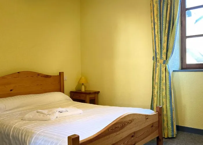 Aux Globe-trotters Отель Мюра