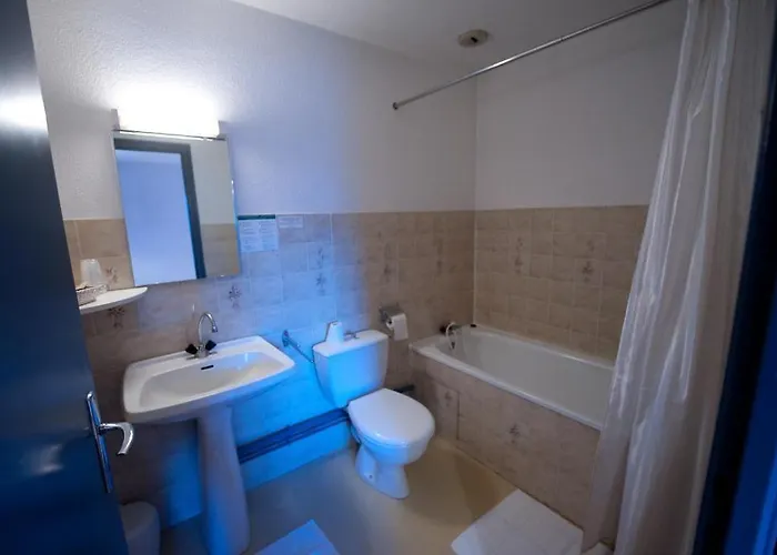 Отель Aux Globe-trotters Мюра