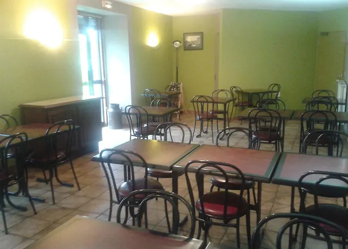 Отель Aux Globe-trotters