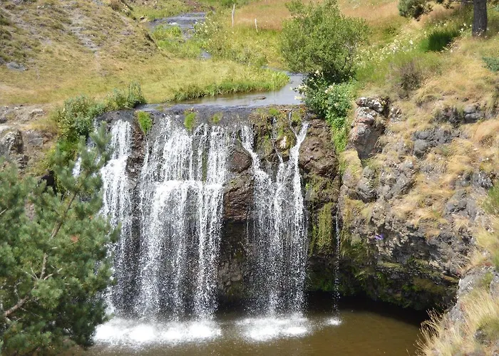 Aux Globe-trotters Отель Мюра